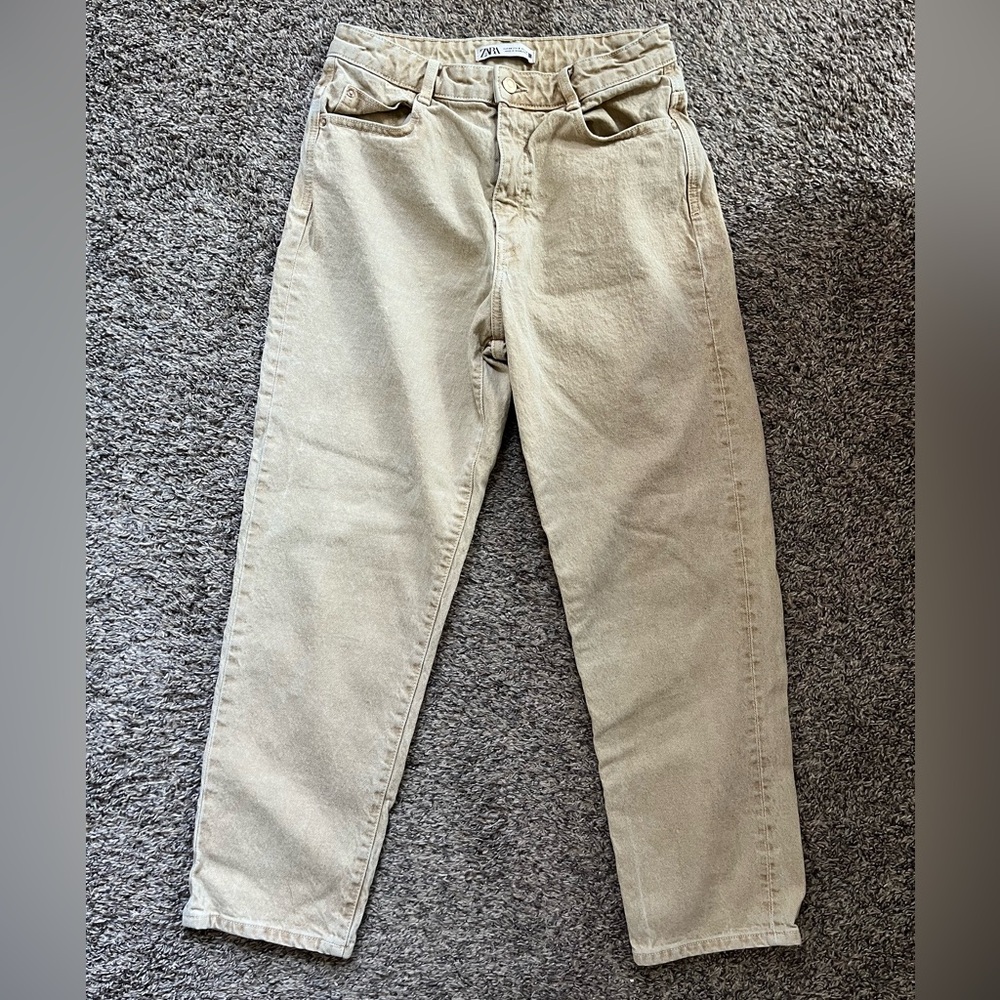 Zara Beige Denim Jeans with Silver Hardware
